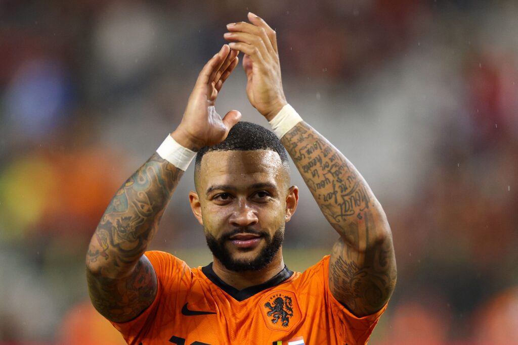 Calciomercato Juventus Svolta In Arrivo Per Depay La Situazione