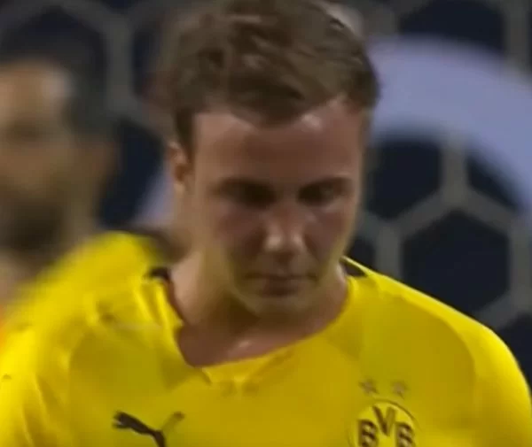 UFFICIALE – Colpo Gotze da svincolato: ha firmato con il PSV!