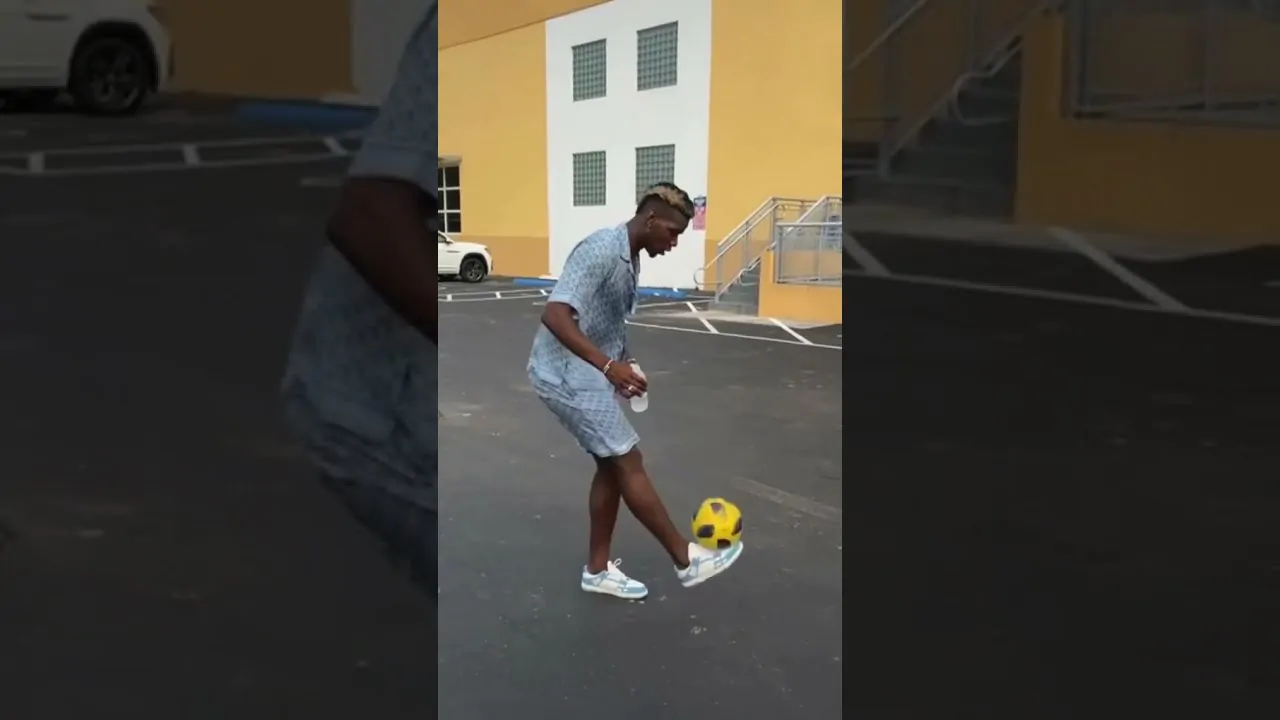 VIDEO | POGBA si esalta in una gara di palleggi!