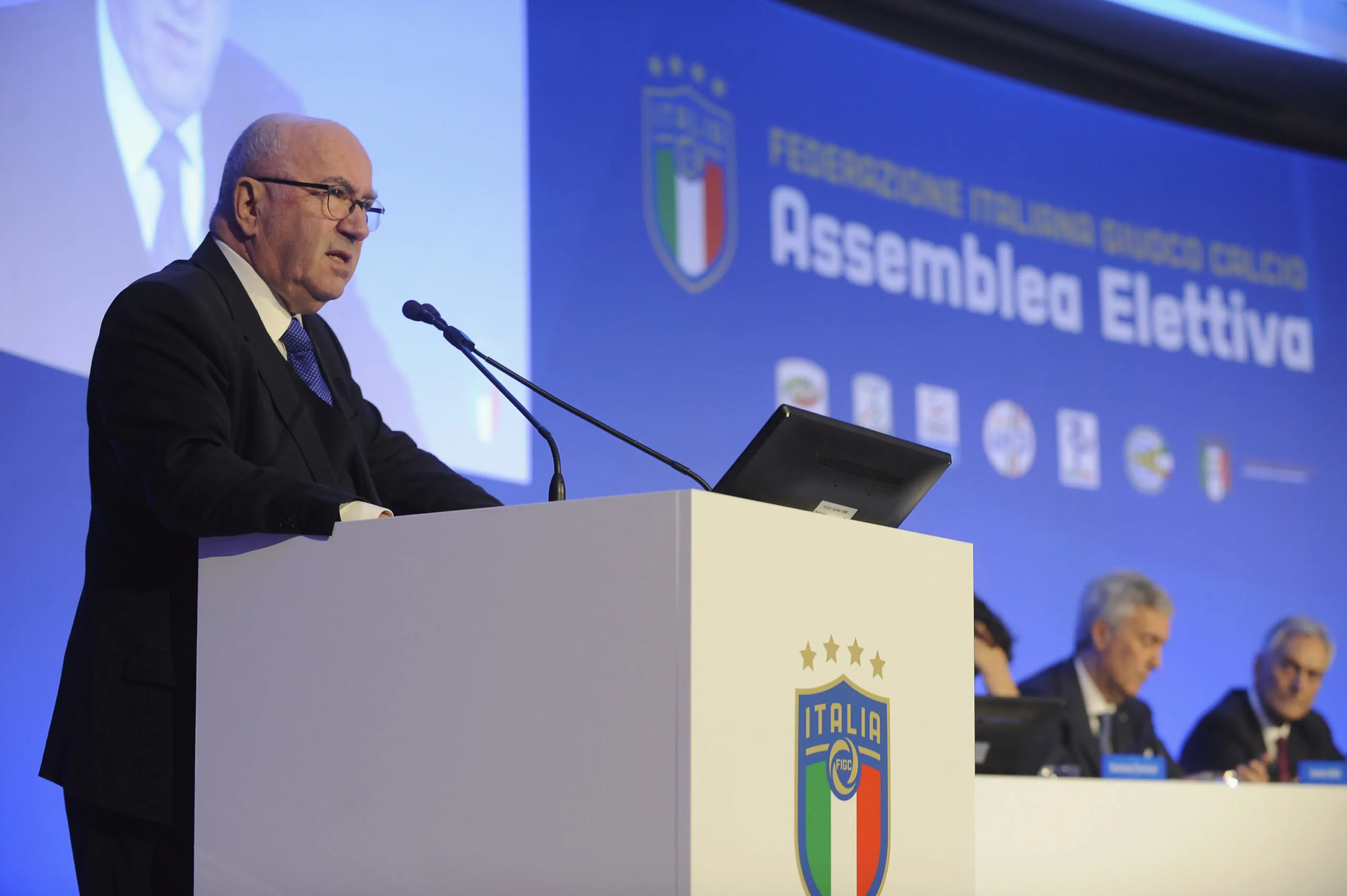 Lutto nel mondo del calcio: è morto Carlo Tavecchio