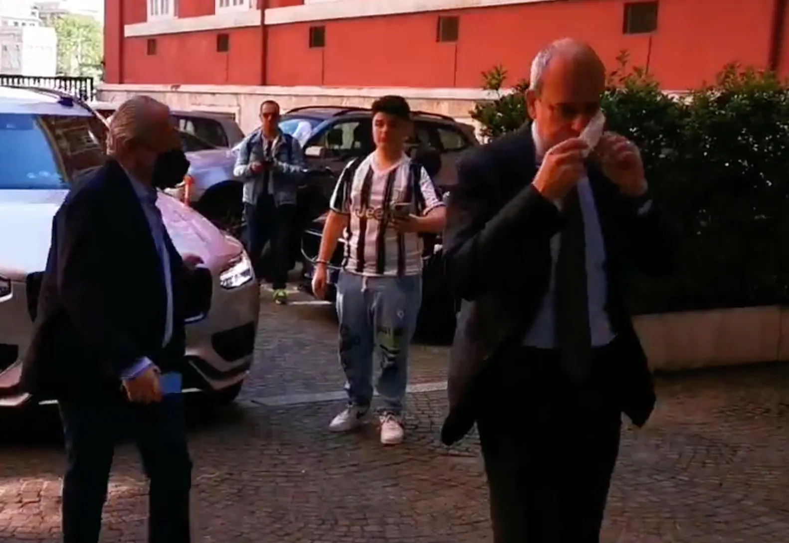 Chiede una foto insieme: assurda risposta di De Laurentiis ad un bambino tifoso della Juventus! (VIDEO)