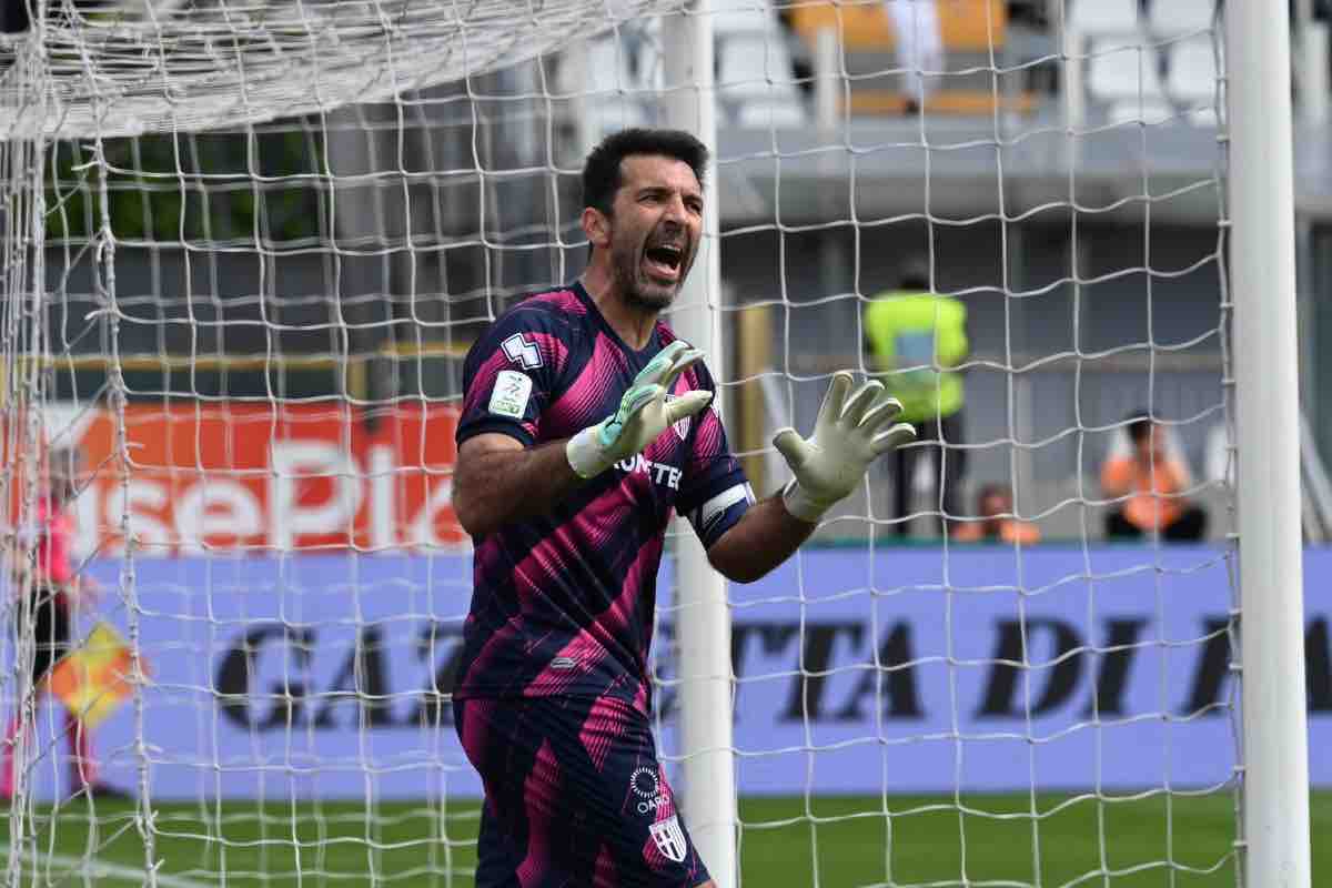 Buffon spaventa i tifosi, mazzata per i fan