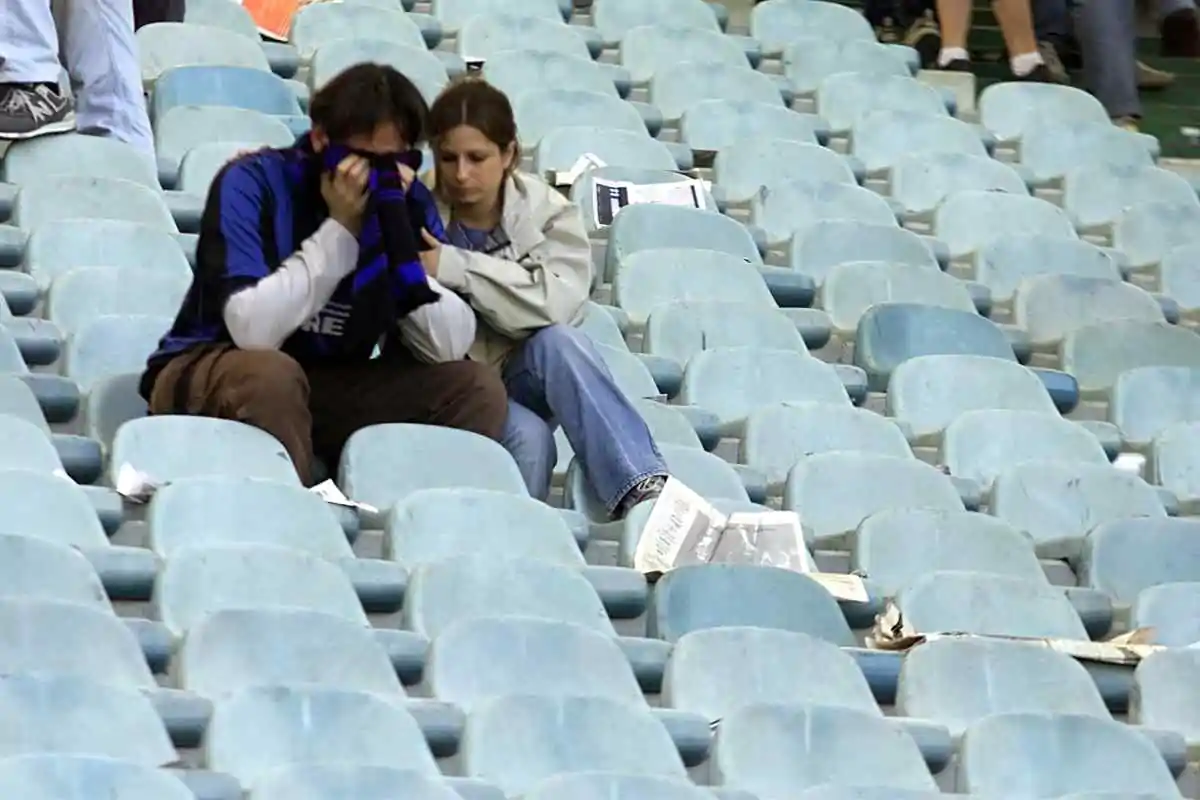 Lascia il calcio, tifosi distrutti