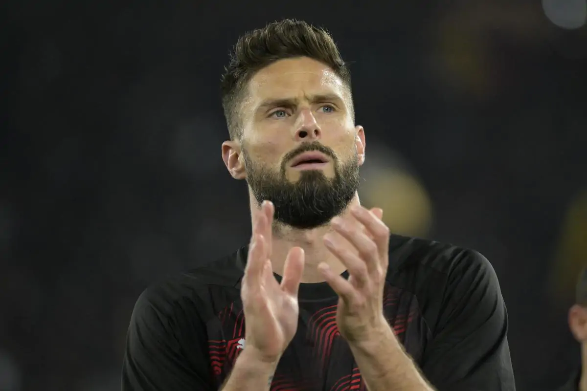 Olivier Giroud in partenza: saluta il Milan