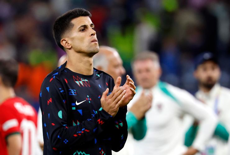 Joao Cancelo per la difesa della Juve