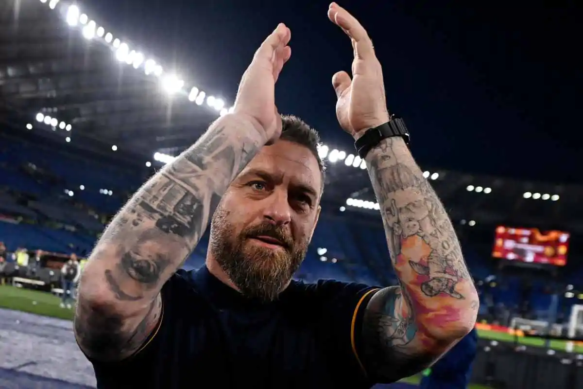 De Rossi, l'elogio al calciatore