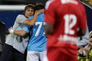 Conte stravolge la formazione e fa fuori due titolari