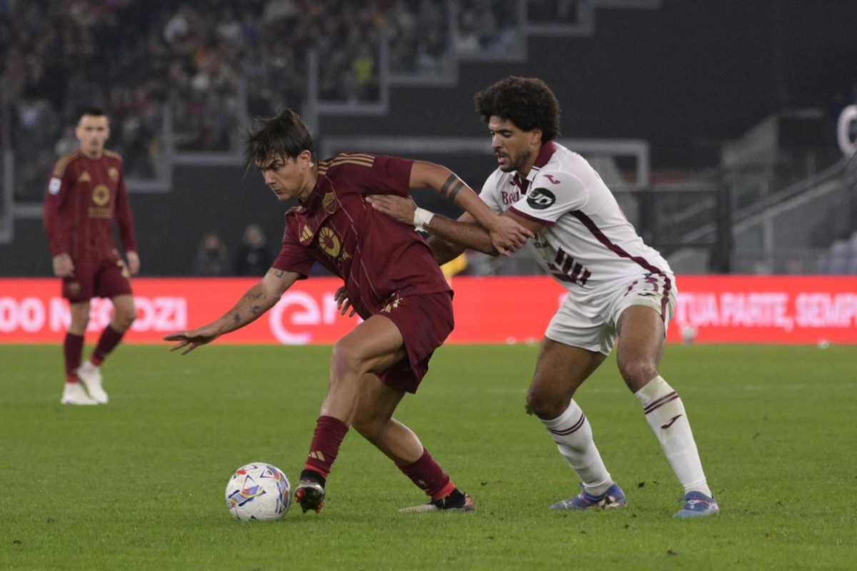 Dybala in azione con la Roma