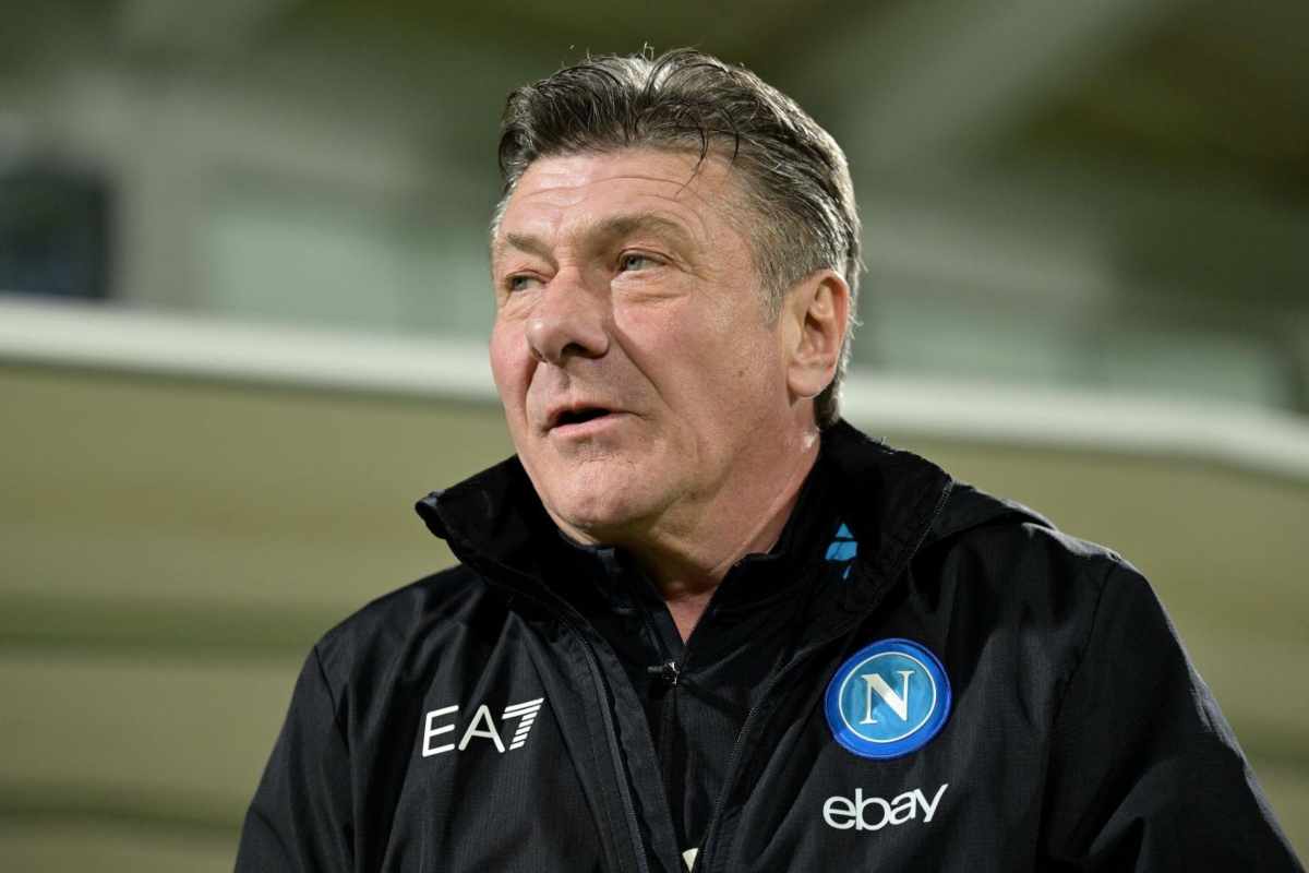 Mazzarri in primo piano