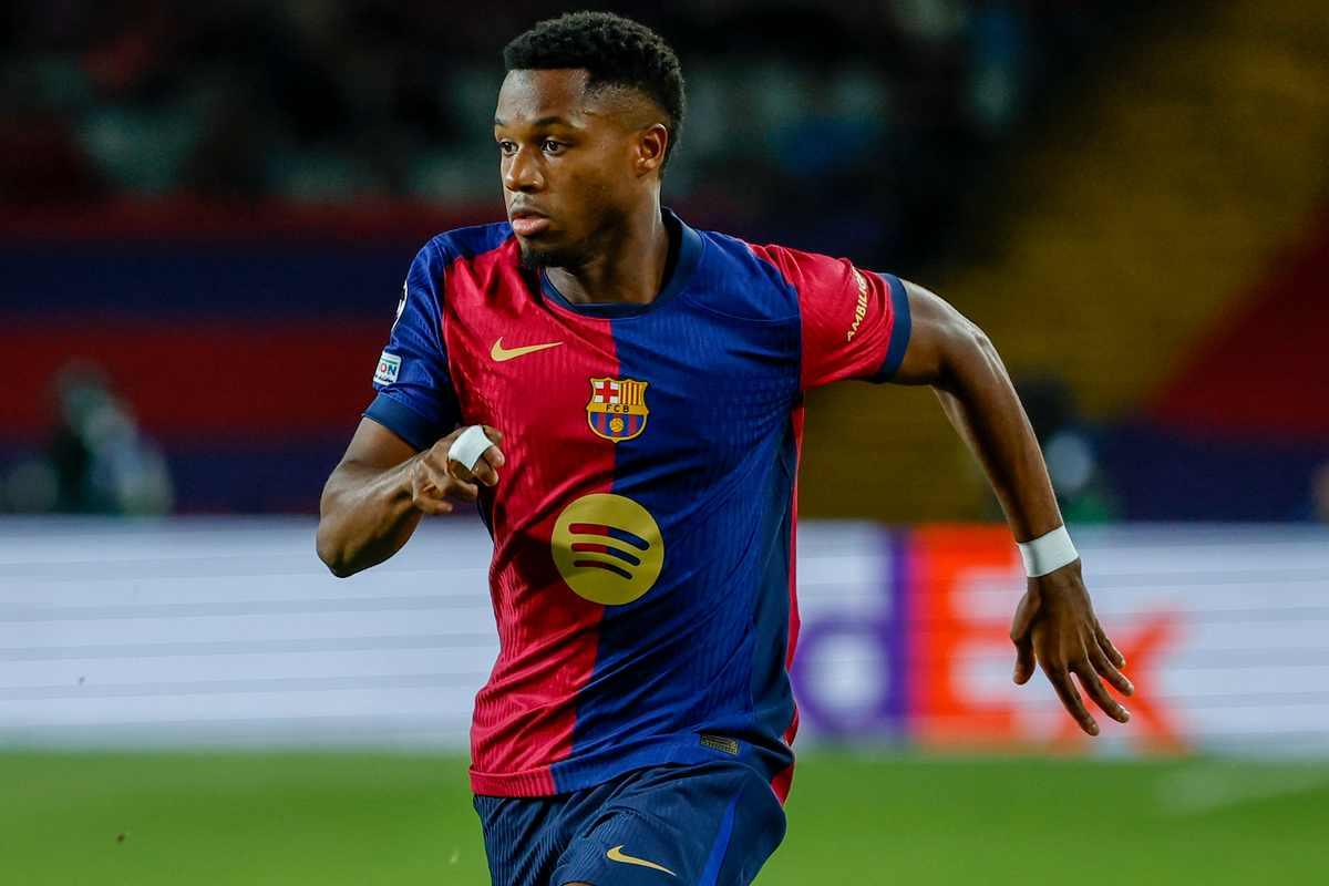 Ansu Fati in campo con il Barcellona