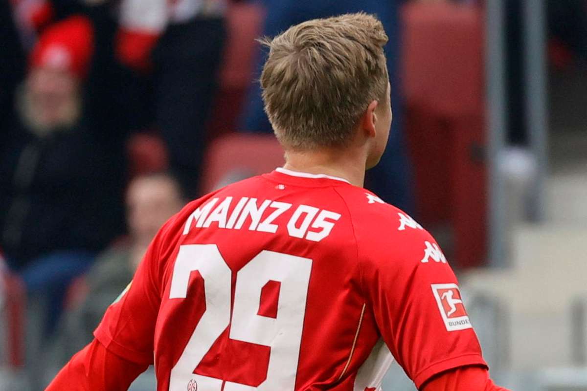 Jonathan Burkardt con la maglia del Mainz