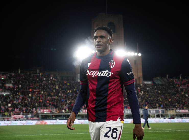 Lucumì con la maglia del Bologna