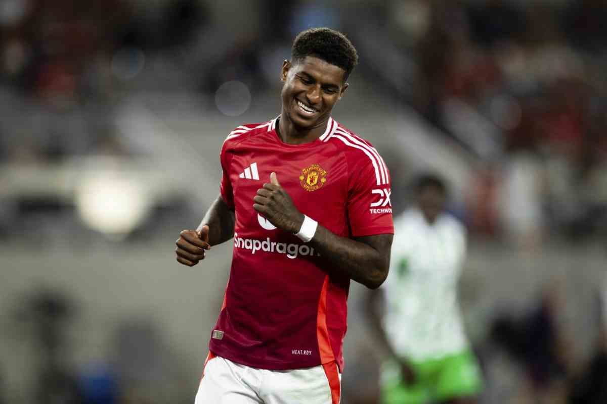 Rashford sorride