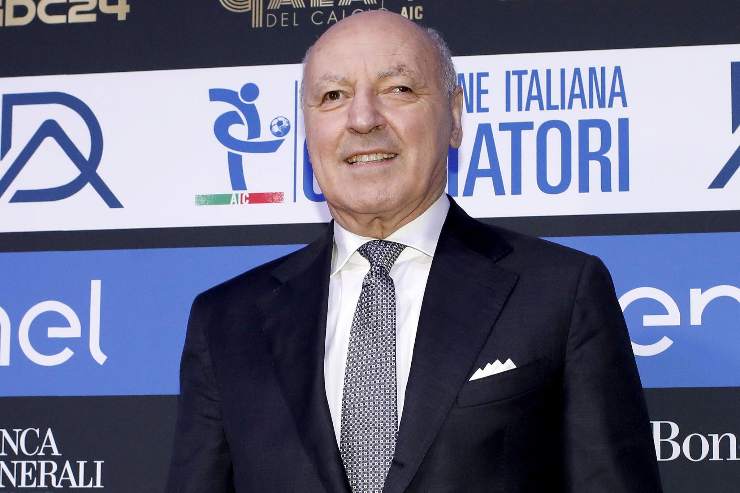 Giuseppe Marotta sorride