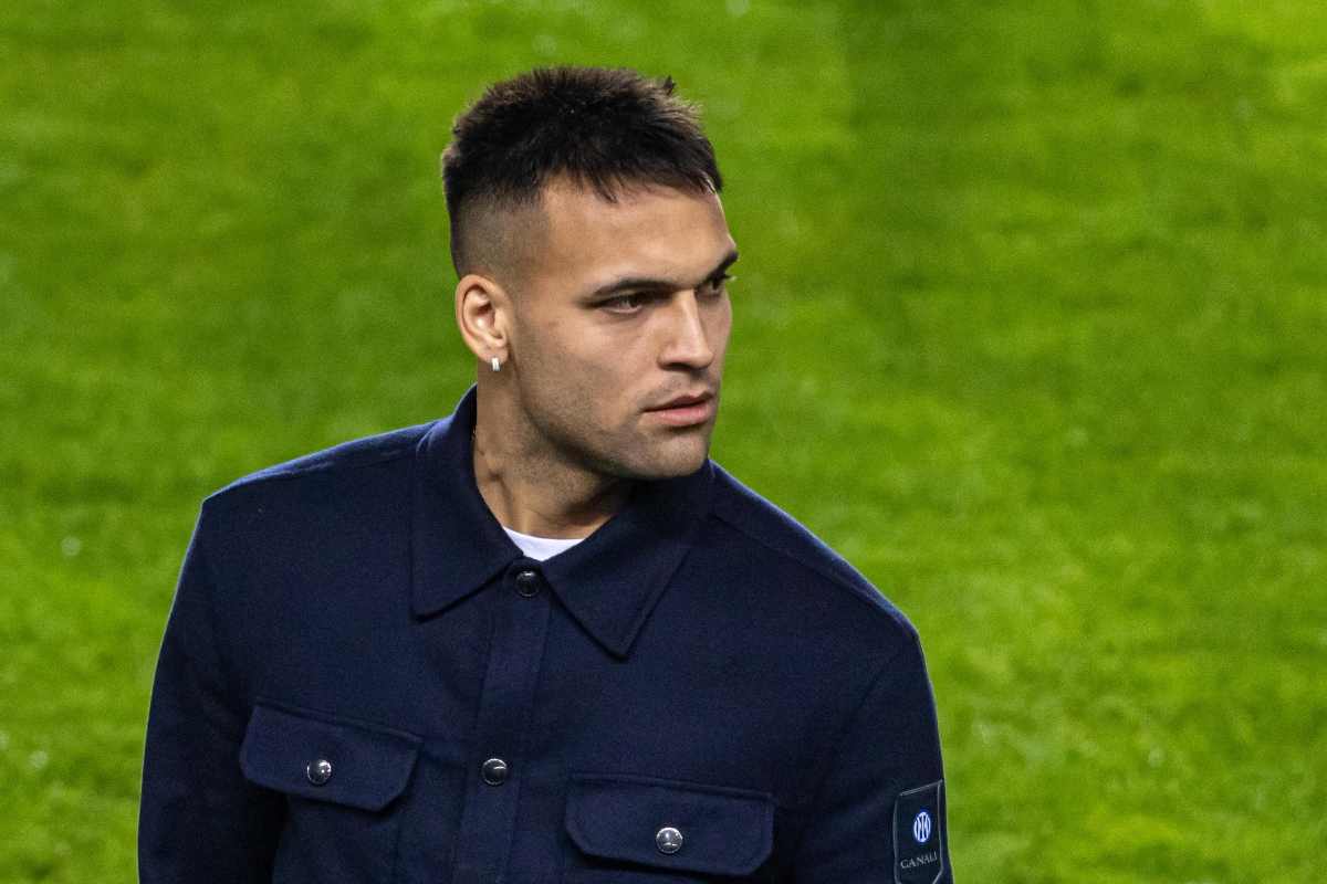 Lautaro Martinez osserva